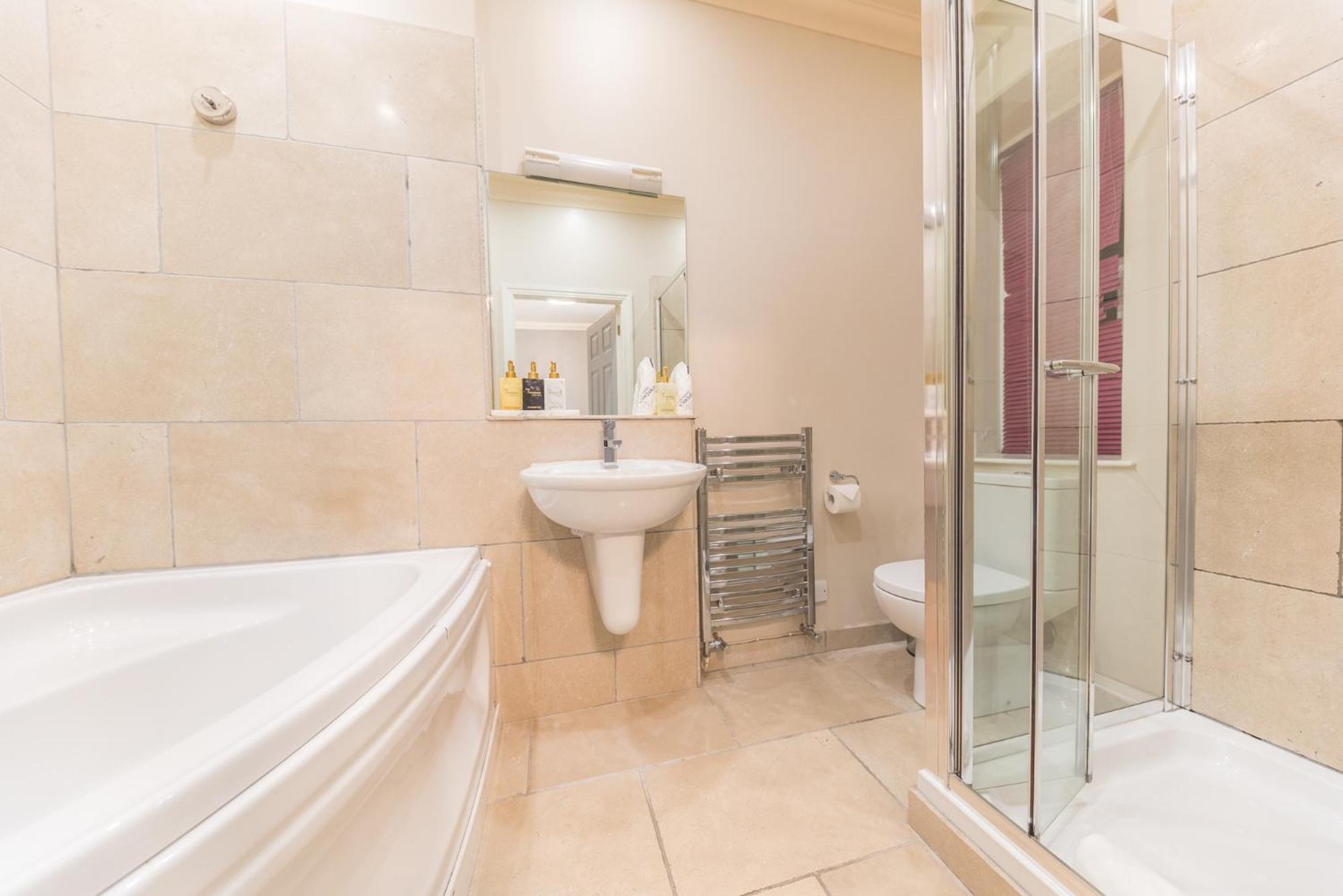 Ambleside Rooms & Suites - Stylish Stays With Breathtaking Views - Stay Longer, Save More 외부 사진